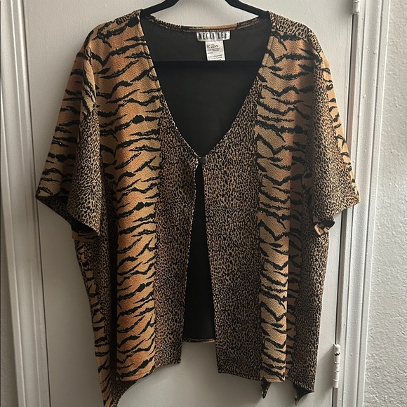 Vintage Sweaters - Animal Print Open Front Tan & Black Short Sleeve Vintage Cardigan